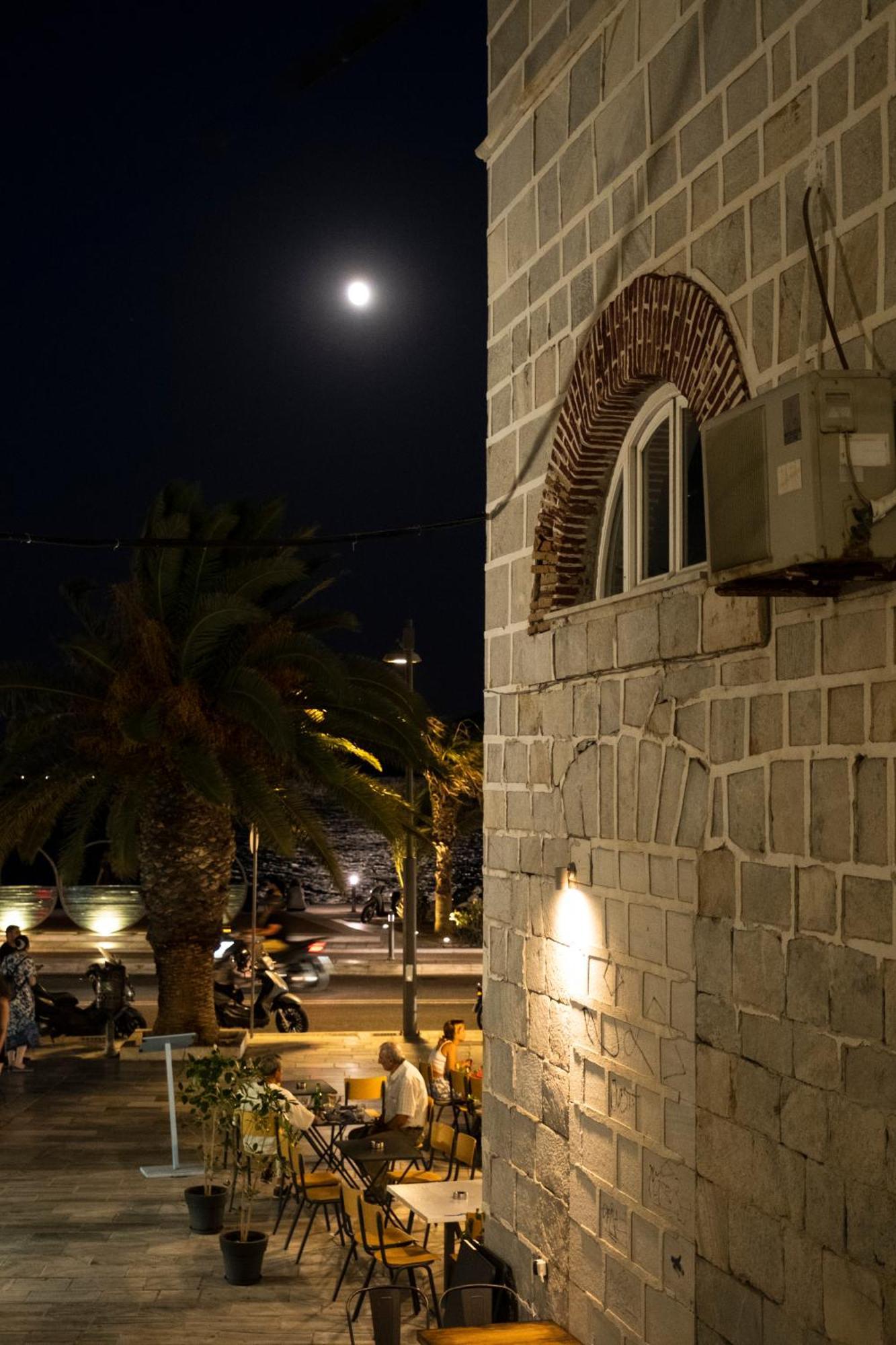 La Casa Nikolaou Sylivani Ermoupoli Luaran gambar